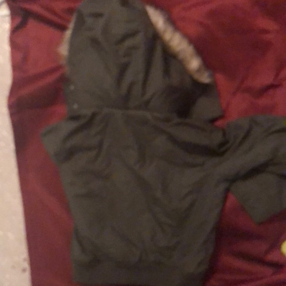 Hollister green bomber jacket size medium - Picture 3 of 4